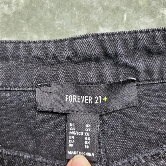 Forever 21 Black Denim Skirt - Picture 3 of 7